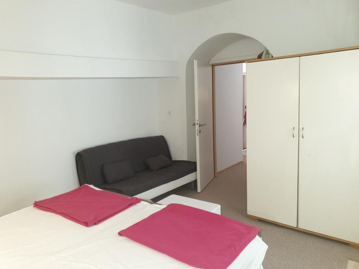 Ulica Dvori Narca 12 Apartment 4+2 Per. Baška Eksteriør billede