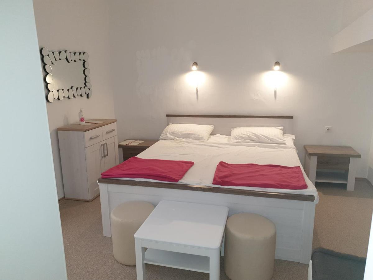Ulica Dvori Narca 12 Apartment 4+2 Per. Baška Eksteriør billede